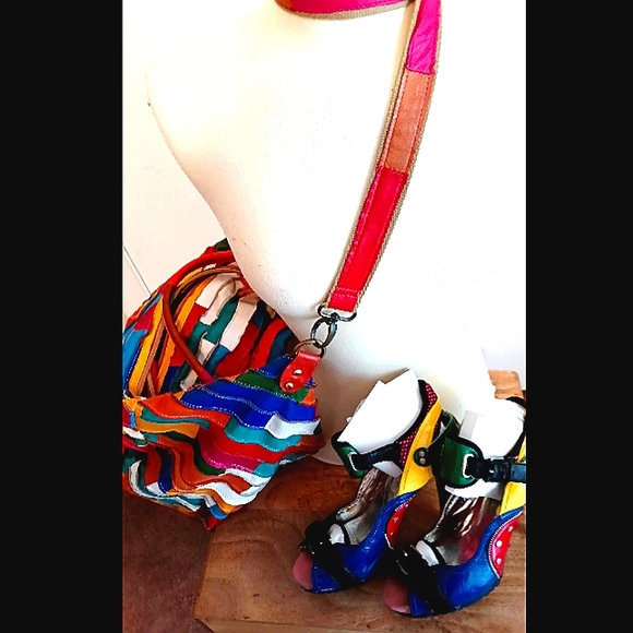 VINTAGE! PRE-OWNED* PEEP TOE SLING BACK BEAUTIES! - Picture 7 of 9